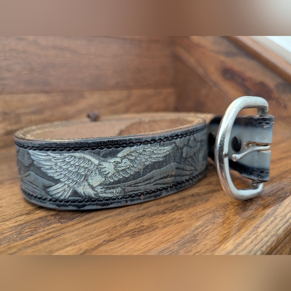 Brushy Creek Embossed Distressed Gray Leather Eagle Belt Sz 32 - Picture 1 of 13